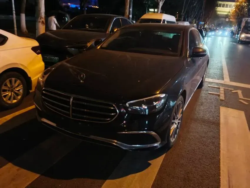 2021 Mercedes-Benz E Class 1.5T 184HP L4 9AT,autocango,china used car exporter,china ev exporter,chinese used car exporter,chinese used ev exporter