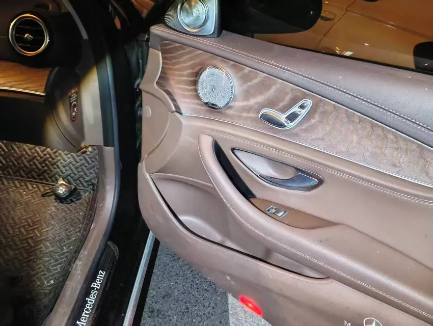 2021 Mercedes-Benz E Class 1.5T 184HP L4 9AT,autocango,china used car exporter,china ev exporter,chinese used car exporter,chinese used ev exporter