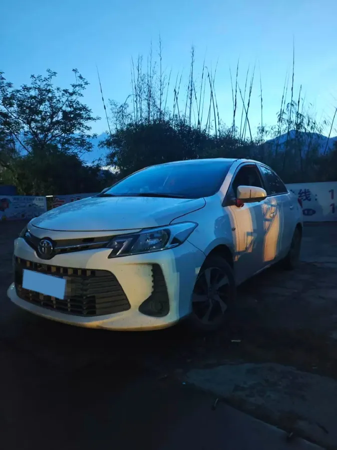 2022 Toyota Vios 1.5L 112HP L4 CVT,autocango,china used car exporter,china ev exporter,chinese used car exporter,chinese used ev exporter