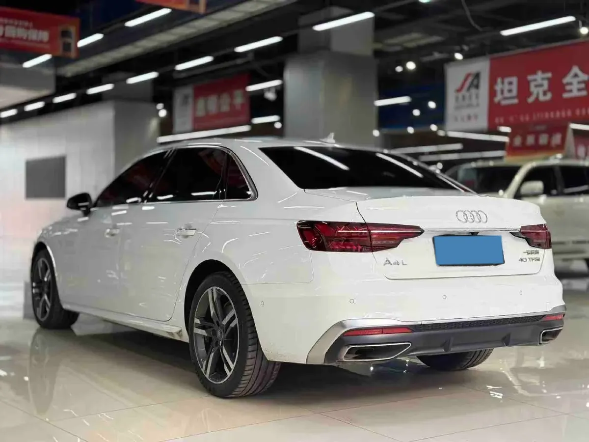 2020 Audi A4L 2.0T 190HP L4 7DCT,autocango,china used car exporter,china ev exporter,chinese used car exporter,chinese used ev exporter