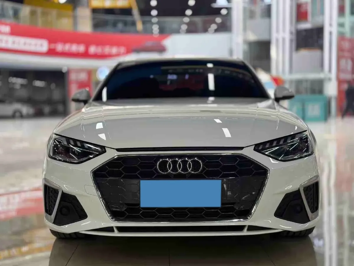 2020 Audi A4L 2.0T 190HP L4 7DCT,autocango,china used car exporter,china ev exporter,chinese used car exporter,chinese used ev exporter