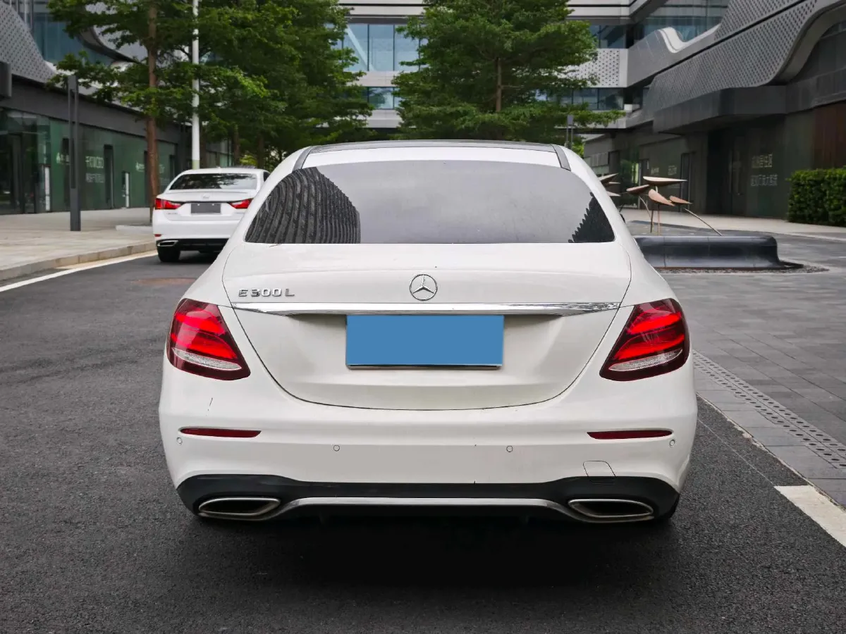 2020 Mercedes-Benz E Class 2.0T 258HP L4 9AT,autocango,china used car exporter,china ev exporter,chinese used car exporter,chinese used ev exporter