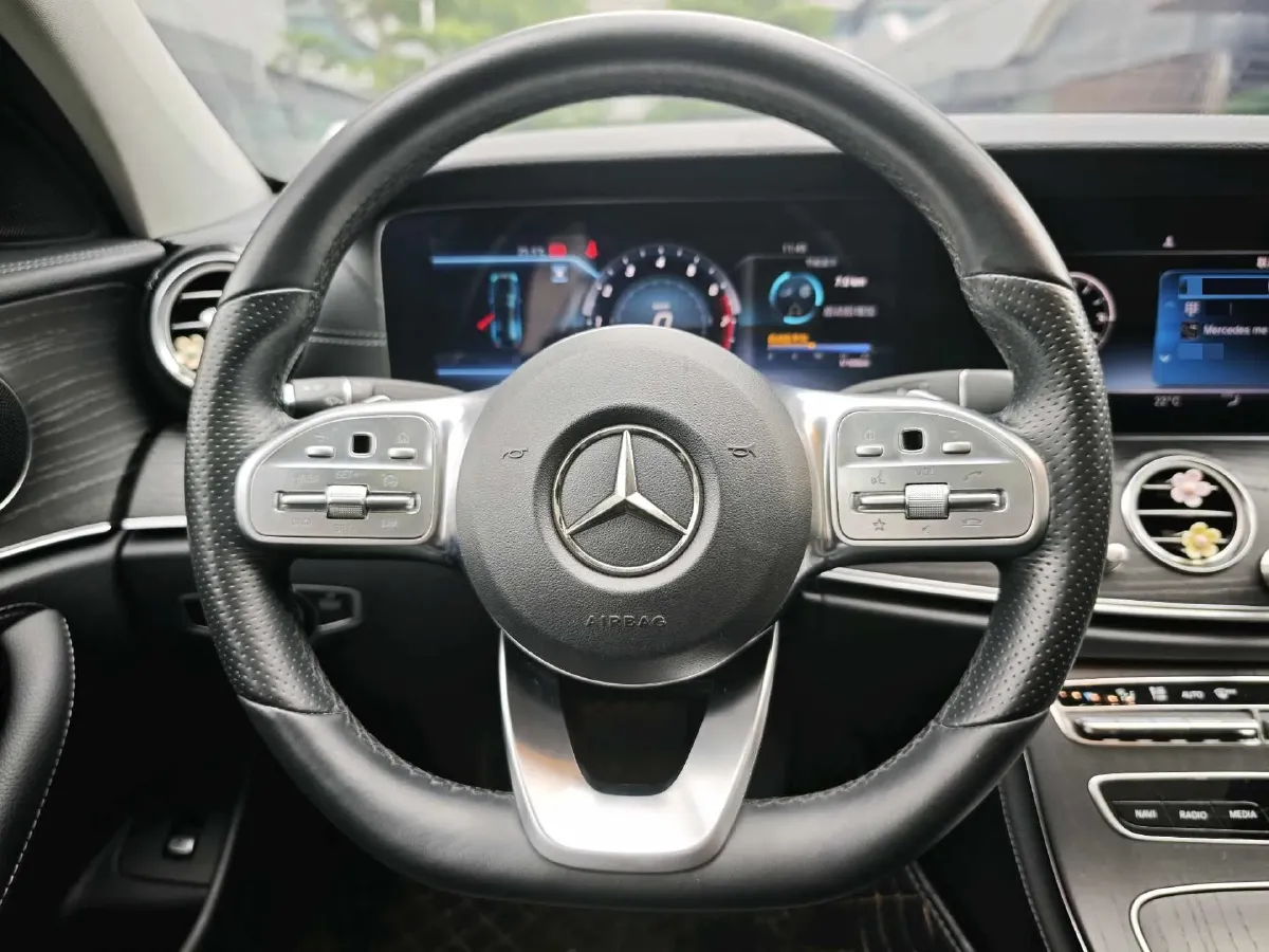 2020 Mercedes-Benz E Class 2.0T 258HP L4 9AT,autocango,china used car exporter,china ev exporter,chinese used car exporter,chinese used ev exporter
