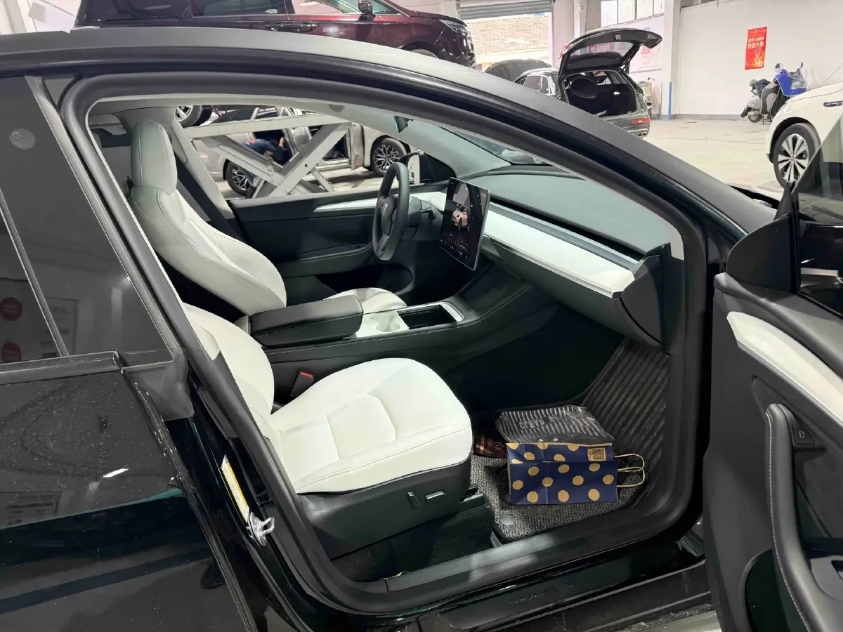 2022 Tesla Model Y BEV 60KWH,autocango,china used car exporter,china ev exporter,chinese used car exporter,chinese used ev exporter