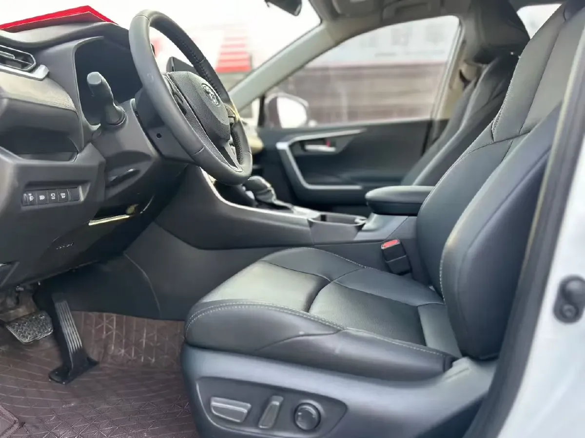 2023 Toyota Wildlander 2.0L 171HP L4 CVT,autocango,china used car exporter,china ev exporter,chinese used car exporter,chinese used ev exporter