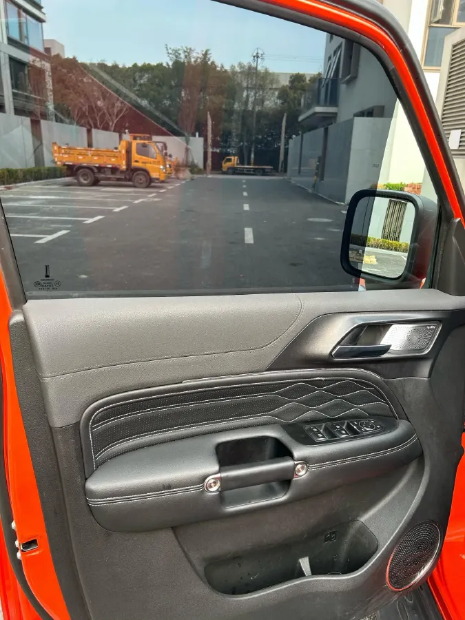 2021 Tank 300 2.0T 227HP L4 8AT,autocango,china used car exporter,china ev exporter,chinese used car exporter,chinese used ev exporter