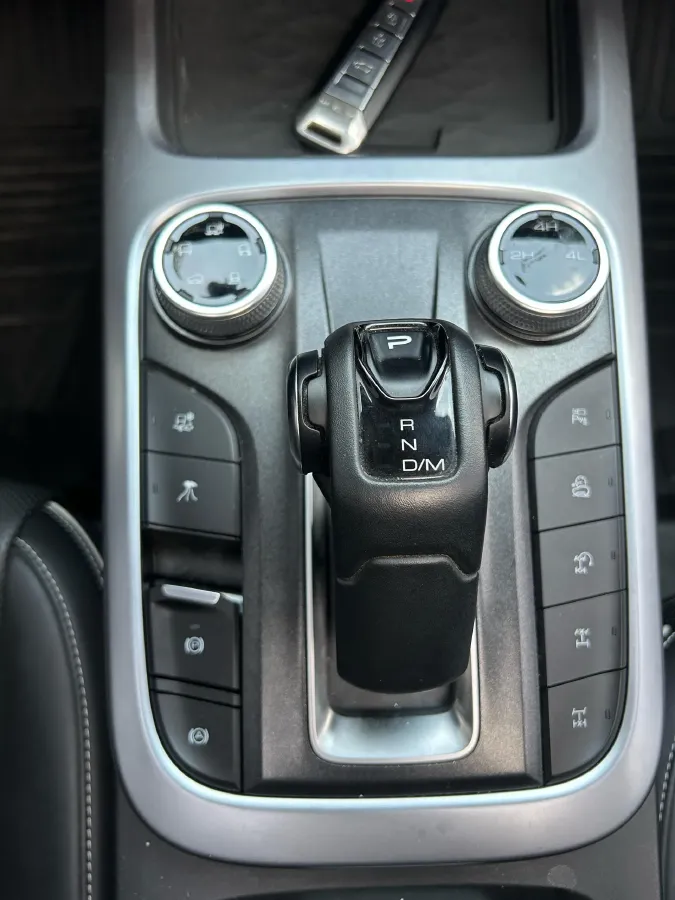 2021 Tank 300 2.0T 227HP L4 8AT,autocango,china used car exporter,china ev exporter,chinese used car exporter,chinese used ev exporter