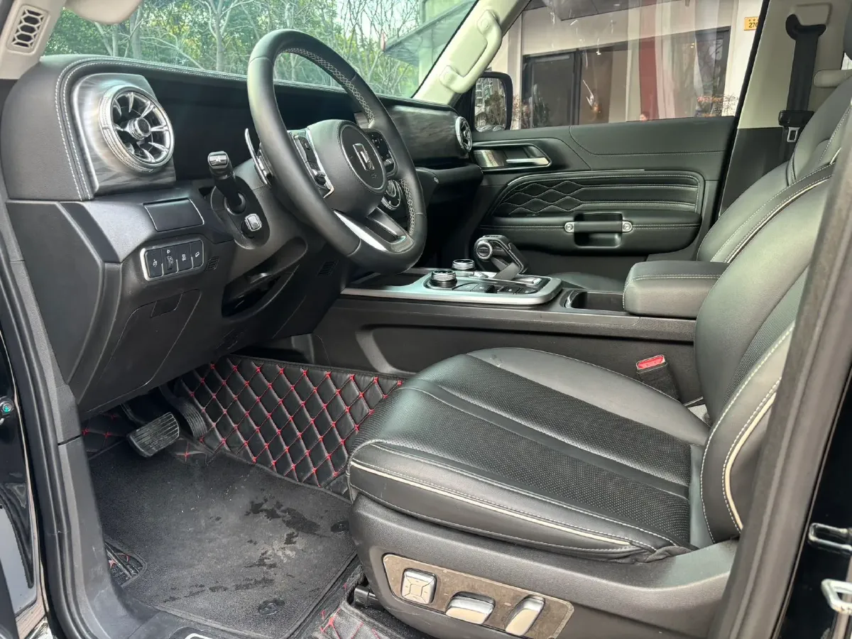 2024 Tank 300 2.0T 252HP L4 9AT,autocango,china used car exporter,china ev exporter,chinese used car exporter,chinese used ev exporter