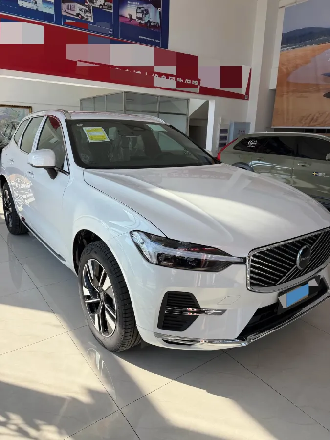 2024 Volvo XC60 2.0T 250HP L4 8AT,autocango,china used car exporter,china ev exporter,chinese used car exporter,chinese used ev exporter