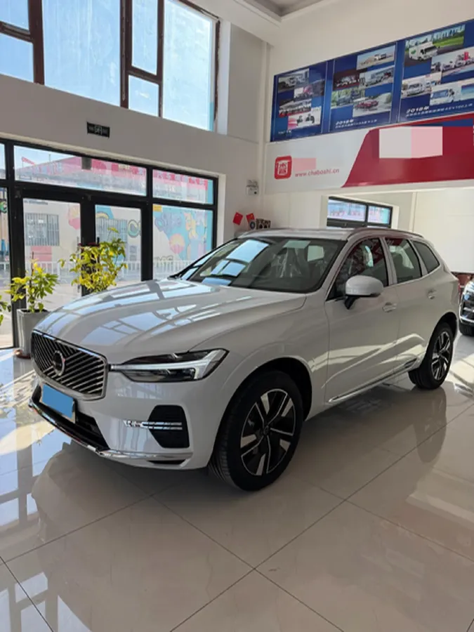 2024 Volvo XC60 2.0T 250HP L4 8AT,autocango,china used car exporter,china ev exporter,chinese used car exporter,chinese used ev exporter