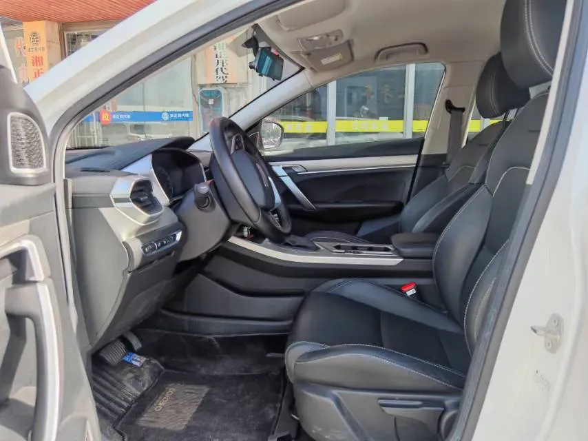 2025 Geely Coolray 1.5L 126HP L4 CVT,autocango,china used car exporter,china ev exporter,chinese used car exporter,chinese used ev exporter