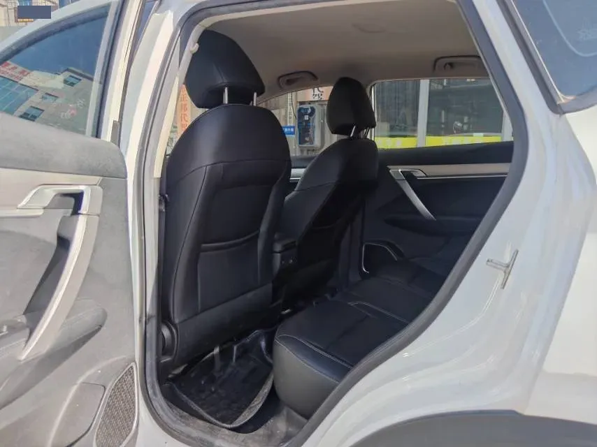 2025 Geely Coolray 1.5L 126HP L4 CVT,autocango,china used car exporter,china ev exporter,chinese used car exporter,chinese used ev exporter