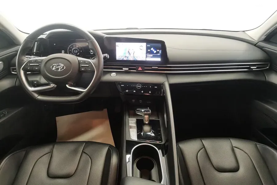 2021 Hyundai Elantra 1.5L 115HP L4 CVT,autocango,china used car exporter,china ev exporter,chinese used car exporter,chinese used ev exporter