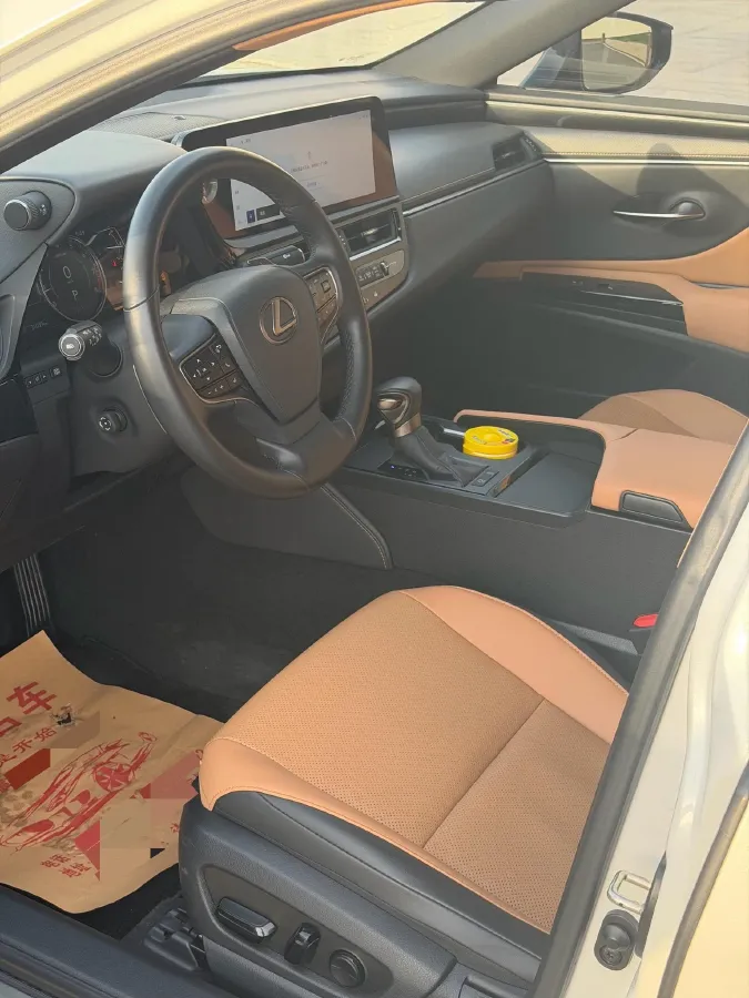 2024 Lexus ES 2.0L 173HP L4 CVT,autocango,china used car exporter,china ev exporter,chinese used car exporter,chinese used ev exporter
