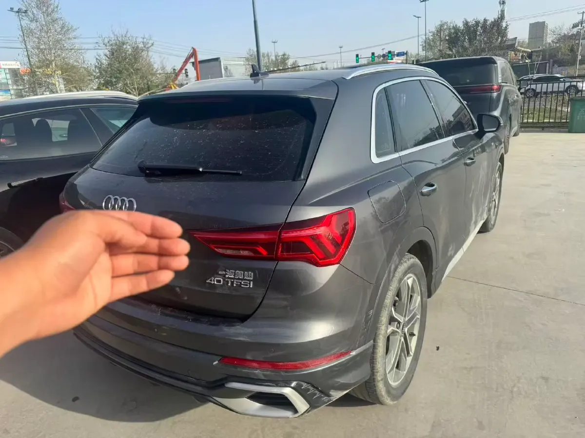 2024 Audi Q3 2.0T 186HP L4 7DCT,autocango,china used car exporter,china ev exporter,chinese used car exporter,chinese used ev exporter