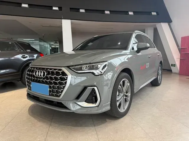 2024 Audi Q3 2.0T 186HP L4 7DCT,autocango,china used car exporter,china ev exporter,chinese used car exporter,chinese used ev exporter