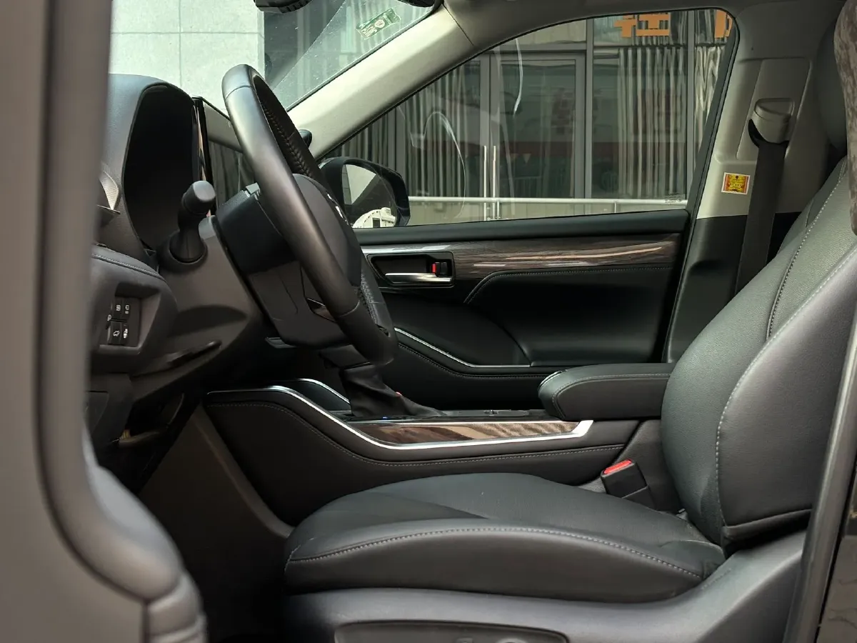 2022 Toyota Highlander 2.5L 192HP L4 E-CVT Hybrid,autocango,china used car exporter,china ev exporter,chinese used car exporter,chinese used ev exporter