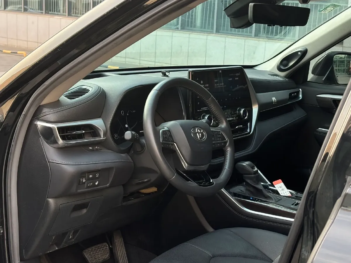 2022 Toyota Highlander 2.5L 192HP L4 E-CVT Hybrid,autocango,china used car exporter,china ev exporter,chinese used car exporter,chinese used ev exporter