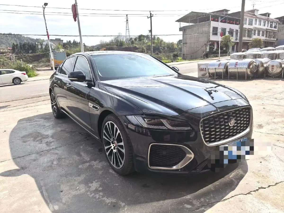 2021 Jaguar XFL 2.0T 250HP L4 8AT,autocango,china used car exporter,china ev exporter,chinese used car exporter,chinese used ev exporter