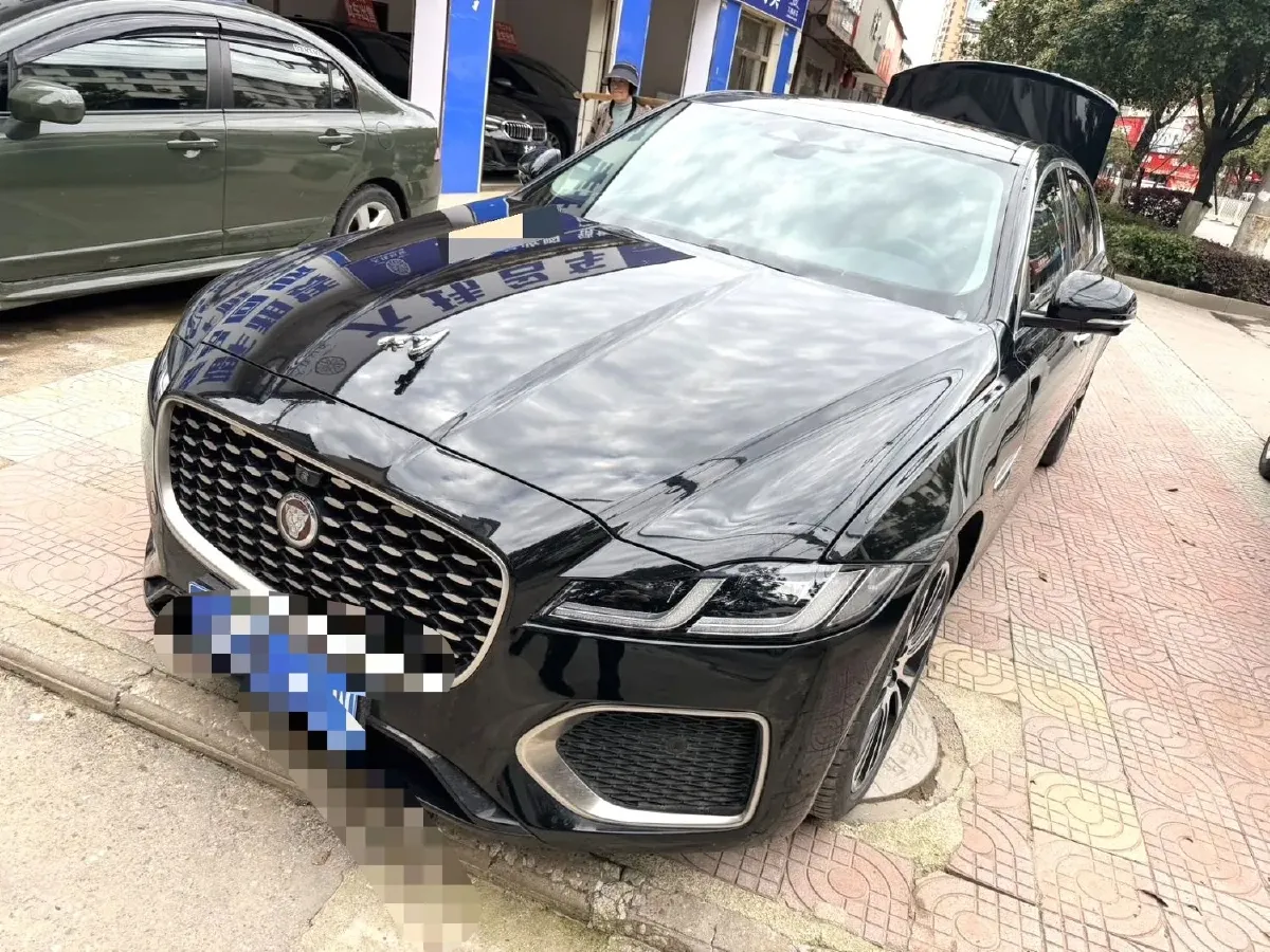 2021 Jaguar XFL 2.0T 250HP L4 8AT,autocango,china used car exporter,china ev exporter,chinese used car exporter,chinese used ev exporter