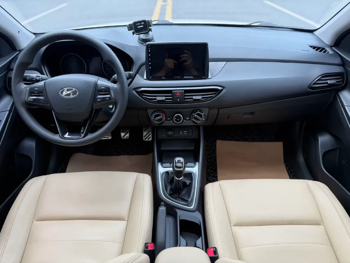 2020 Hyundai Celesta 1.6L 123HP L4 6MT,autocango,china used car exporter,china ev exporter,chinese used car exporter,chinese used ev exporter