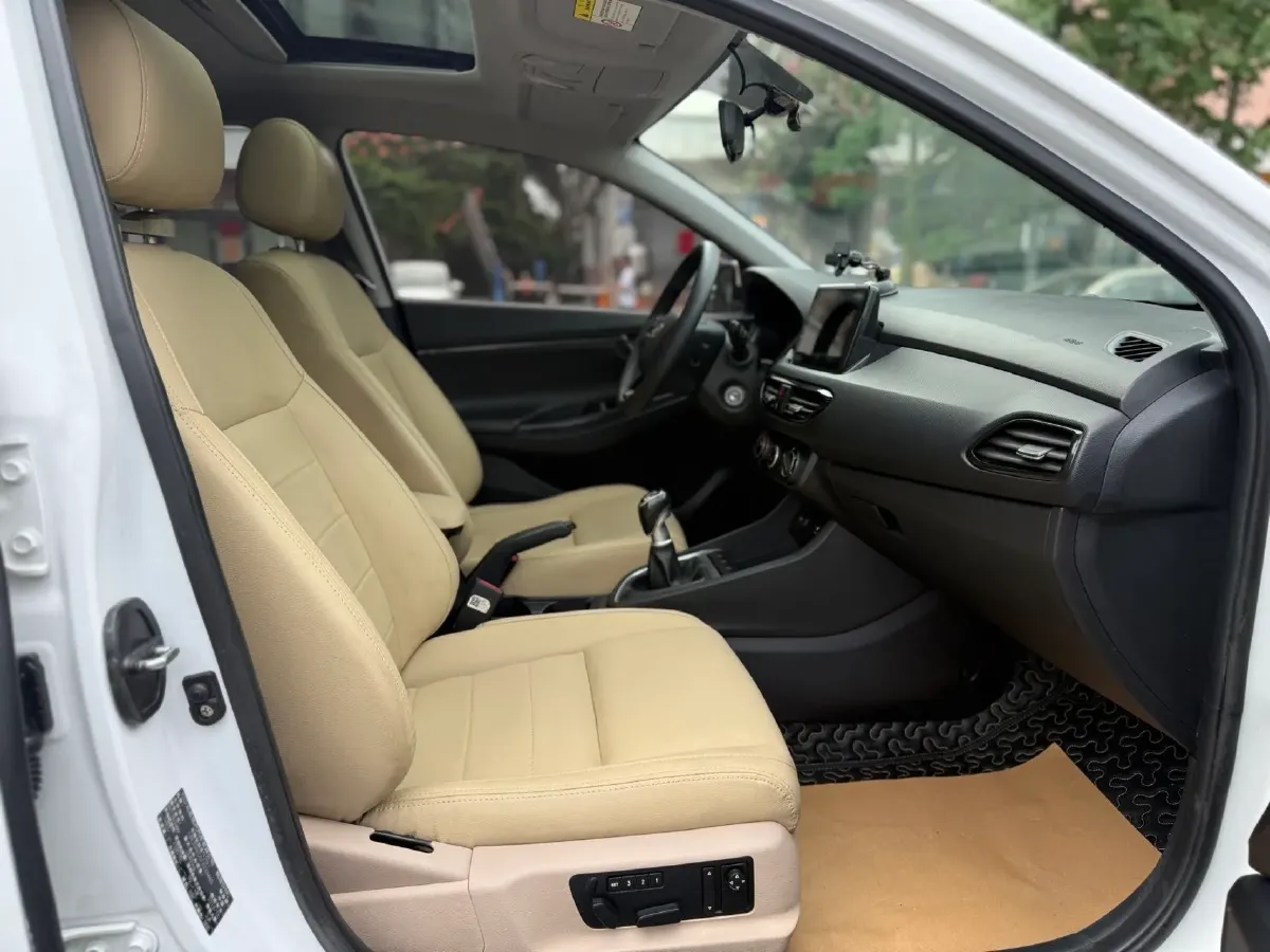 2020 Hyundai Celesta 1.6L 123HP L4 6MT,autocango,china used car exporter,china ev exporter,chinese used car exporter,chinese used ev exporter