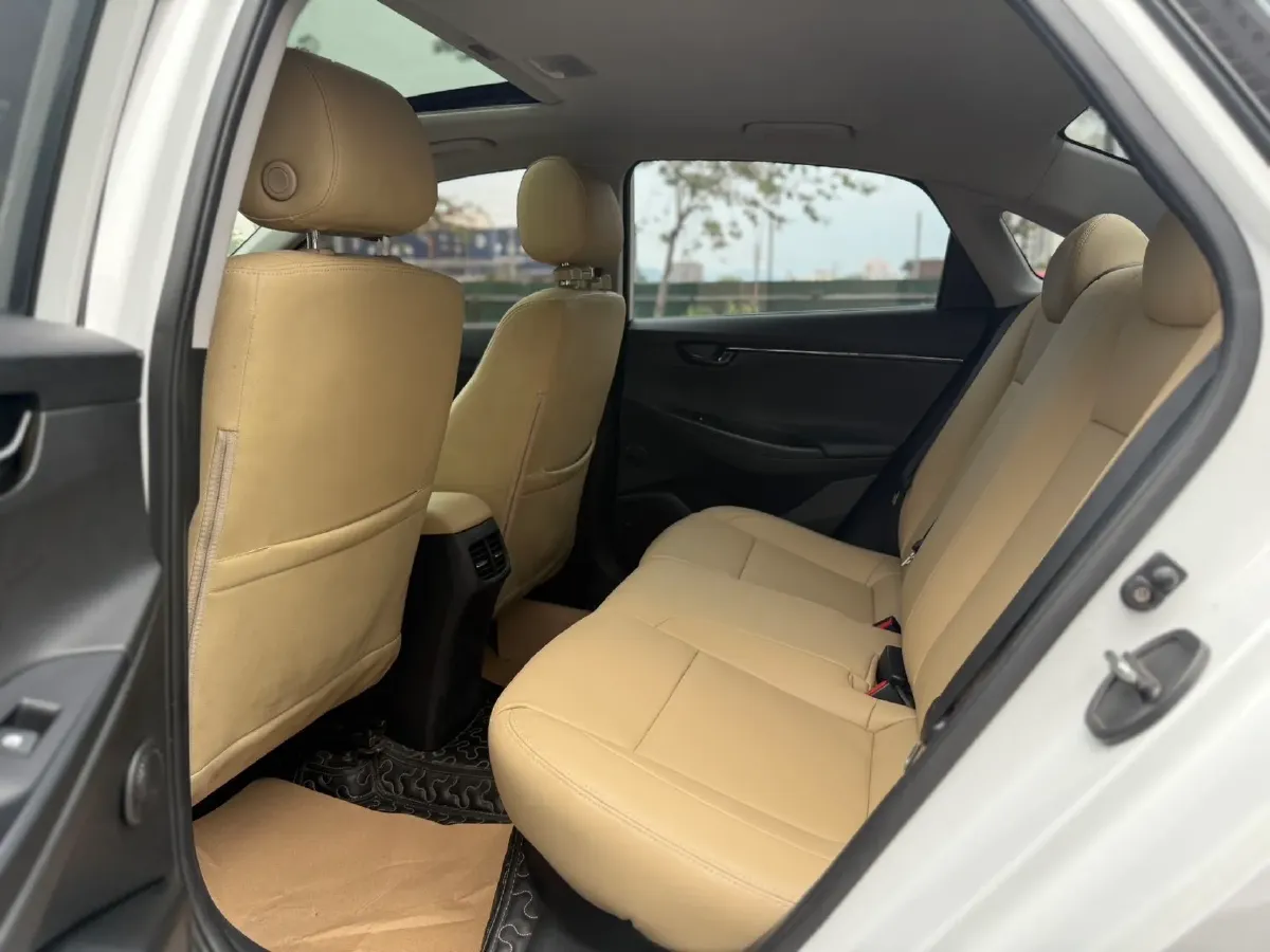 2020 Hyundai Celesta 1.6L 123HP L4 6MT,autocango,china used car exporter,china ev exporter,chinese used car exporter,chinese used ev exporter