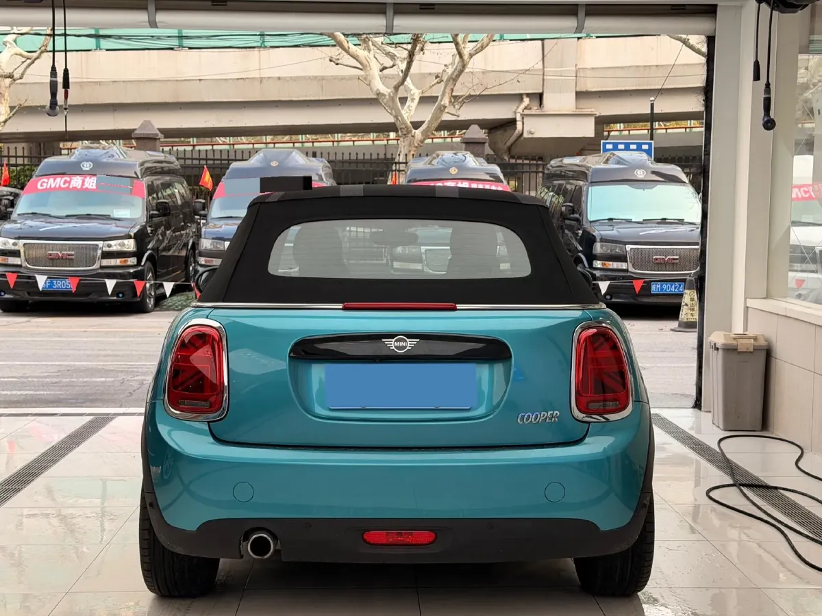 2020 MINI MINI 1.5T 136HP L3 7DCT,autocango,china used car exporter,china ev exporter,chinese used car exporter,chinese used ev exporter