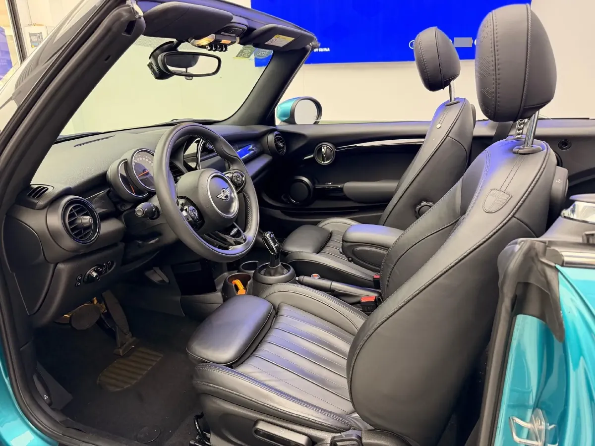 2020 MINI MINI 1.5T 136HP L3 7DCT,autocango,china used car exporter,china ev exporter,chinese used car exporter,chinese used ev exporter