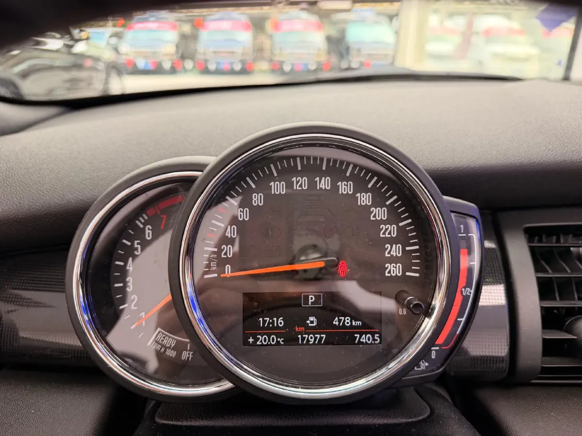 2020 MINI MINI 1.5T 136HP L3 7DCT,autocango,china used car exporter,china ev exporter,chinese used car exporter,chinese used ev exporter