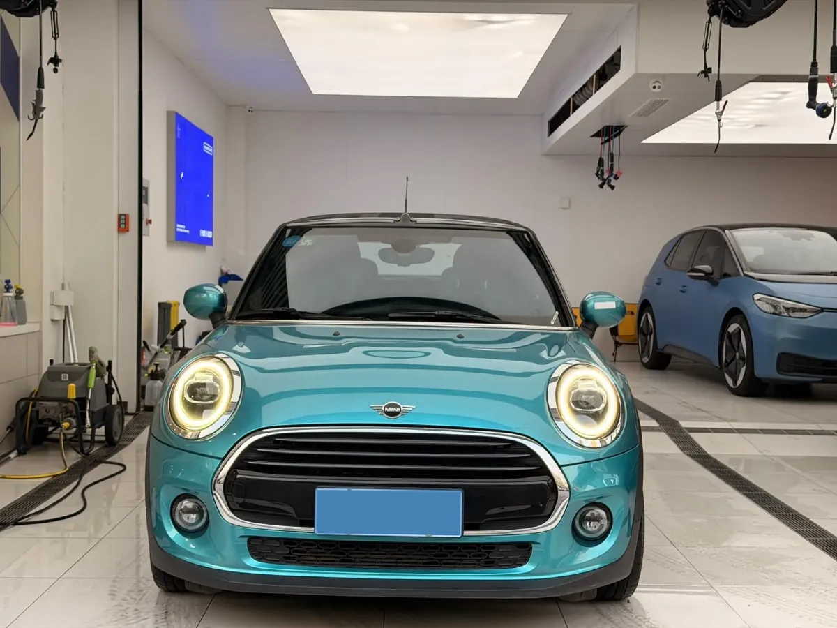 2020 MINI MINI 1.5T 136HP L3 7DCT,autocango,china used car exporter,china ev exporter,chinese used car exporter,chinese used ev exporter
