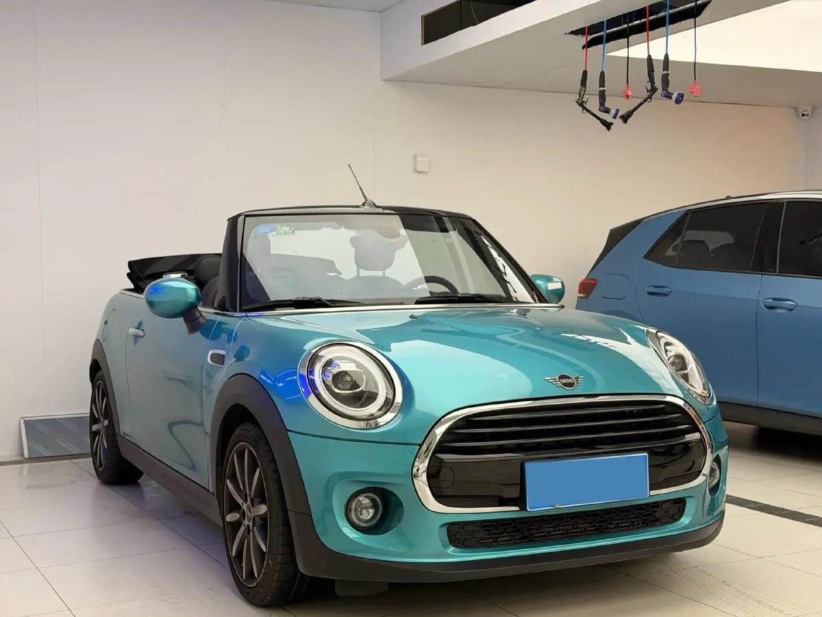 2020 MINI MINI 1.5T 136HP L3 7DCT,autocango,china used car exporter,china ev exporter,chinese used car exporter,chinese used ev exporter