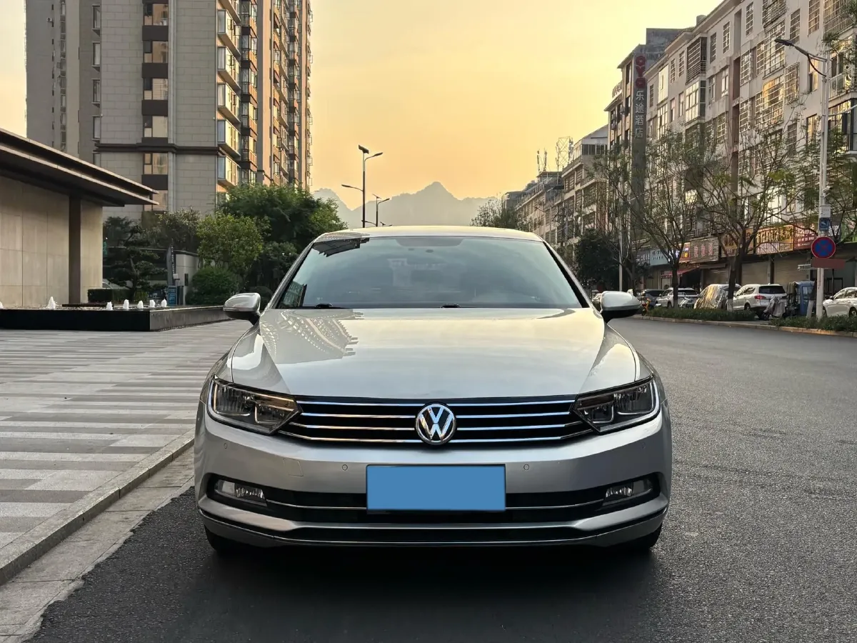 2018 Volkswagen Magotan 1.4T 150HP L4 7DCT,autocango,china used car exporter,china ev exporter,chinese used car exporter,chinese used ev exporter