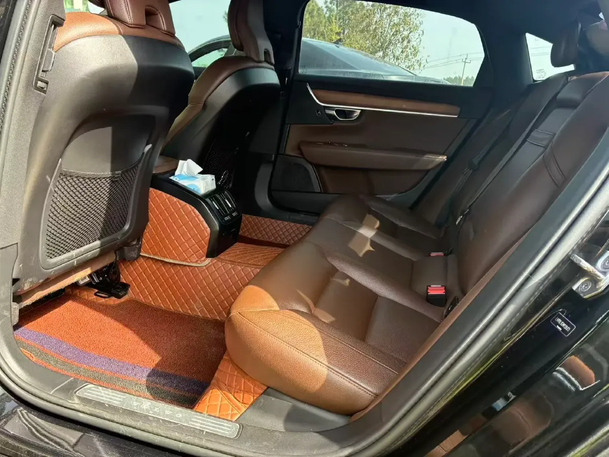 2021 Volvo S90 2.0T 250HP L4 8AT,autocango,china used car exporter,china ev exporter,chinese used car exporter,chinese used ev exporter