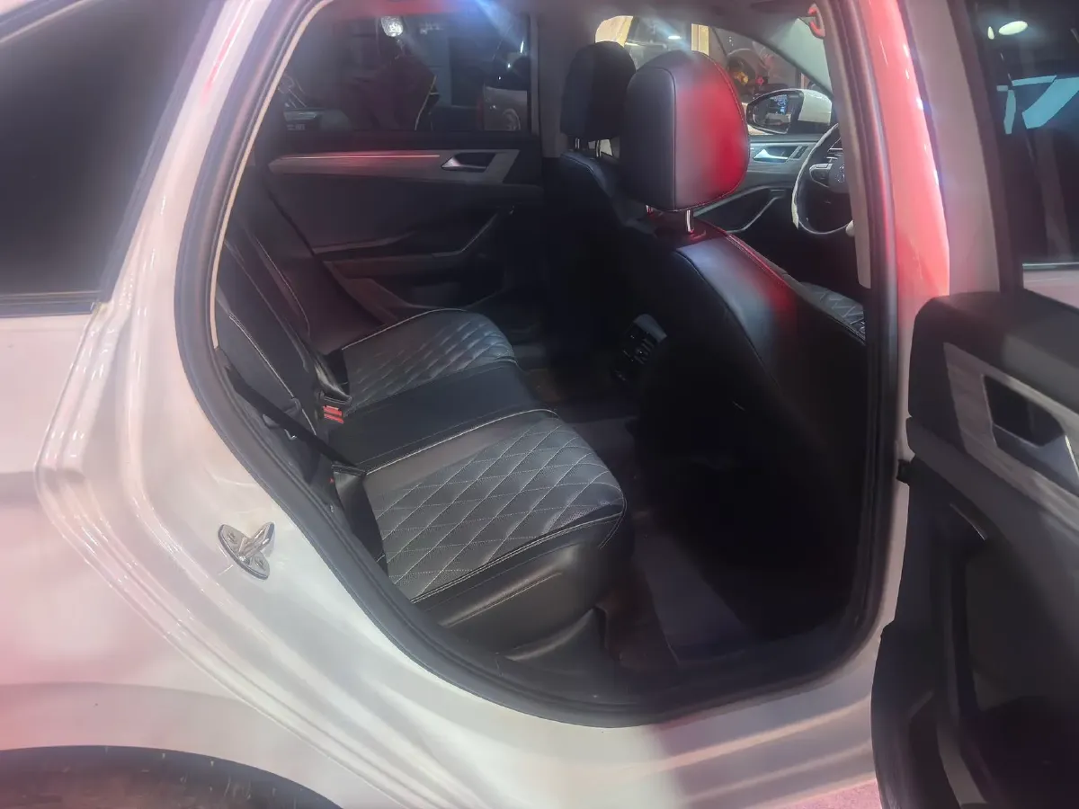 2023 Volkswagen Sagitar 1.5T 160HP L4 7DCT,autocango,china used car exporter,china ev exporter,chinese used car exporter,chinese used ev exporter