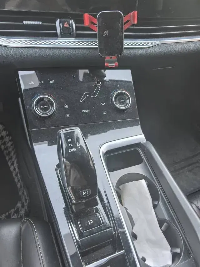 2023 Bestune B70 1.5T 169HP L4 7DCT,autocango,china used car exporter,china ev exporter,chinese used car exporter,chinese used ev exporter