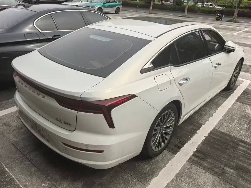 2023 Bestune B70 1.5T 169HP L4 7DCT,autocango,china used car exporter,china ev exporter,chinese used car exporter,chinese used ev exporter