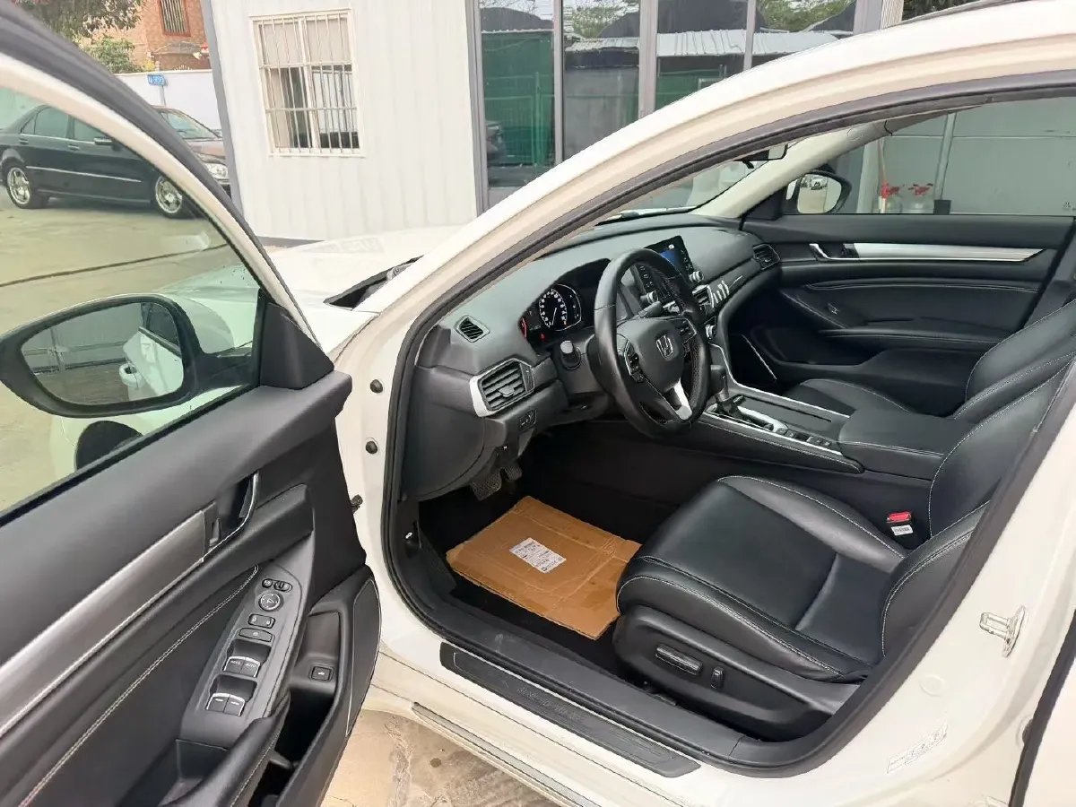 2019 Honda Inspire 1.5T 194HP L4 CVT,autocango,china used car exporter,china ev exporter,chinese used car exporter,chinese used ev exporter