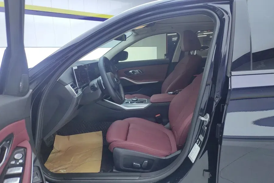 2024 BMW 3 Series 2.0T 184HP L4 8AT,autocango,china used car exporter,china ev exporter,chinese used car exporter,chinese used ev exporter