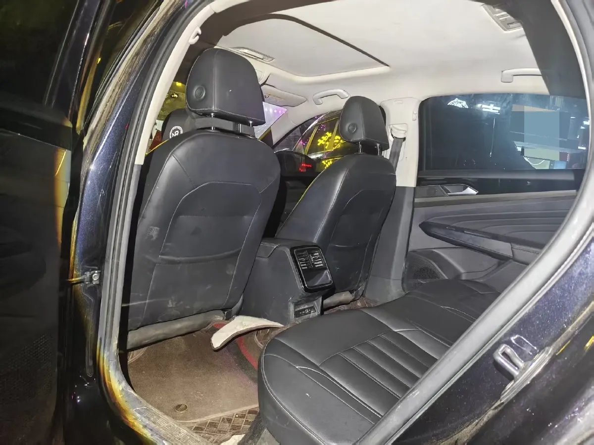 2021 Volkswagen Passat 1.4T 150HP L4 7DCT,autocango,china used car exporter,china ev exporter,chinese used car exporter,chinese used ev exporter