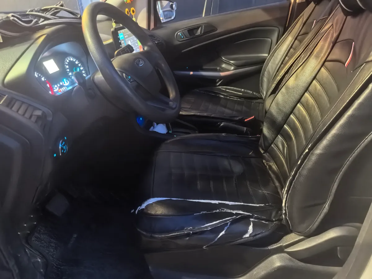 2018 Ford EcoSport 1.5L 120HP L3 6AT,autocango,china used car exporter,china ev exporter,chinese used car exporter,chinese used ev exporter