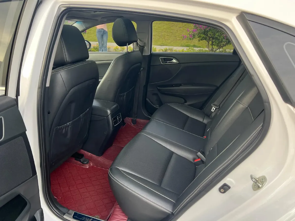 2017 Hyundai Mistra 1.6T 175HP L4 7DCT,autocango,china used car exporter,china ev exporter,chinese used car exporter,chinese used ev exporter