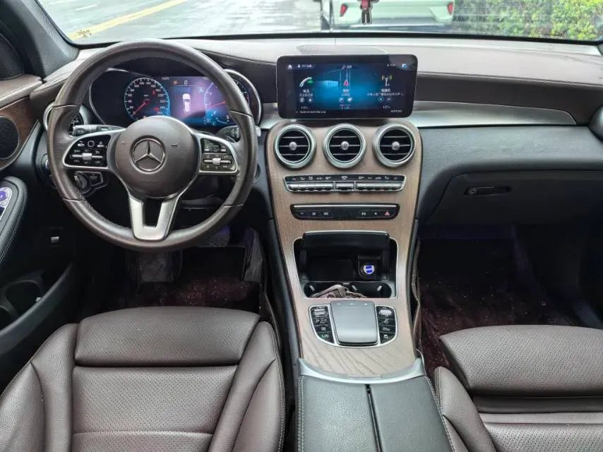 2022 Mercedes-Benz GLC Class 2.0T 258HP L4 9AT,autocango,china used car exporter,china ev exporter,chinese used car exporter,chinese used ev exporter