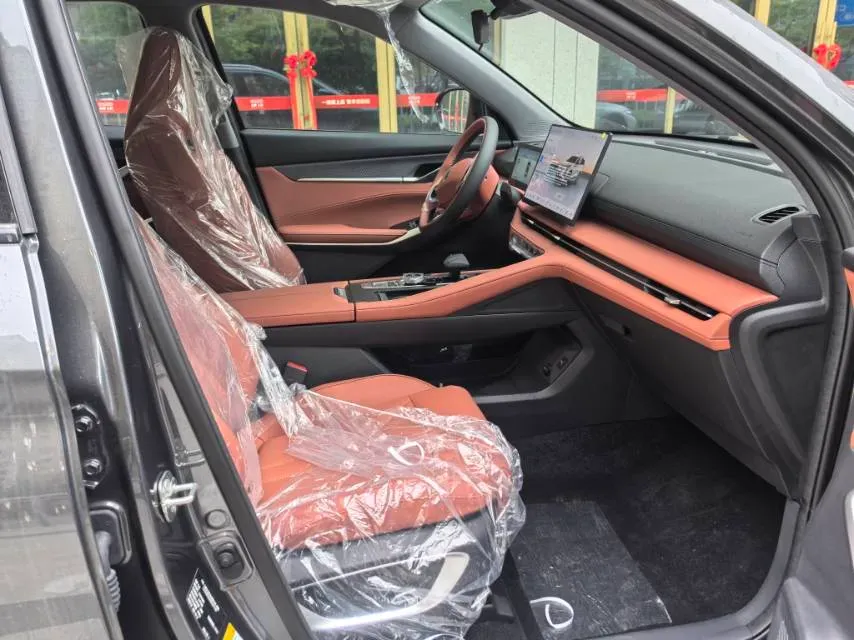 2026 ChangAn CS75 Plus 1.5T 192HP L4 8AT,autocango,china used car exporter,china ev exporter,chinese used car exporter,chinese used ev exporter