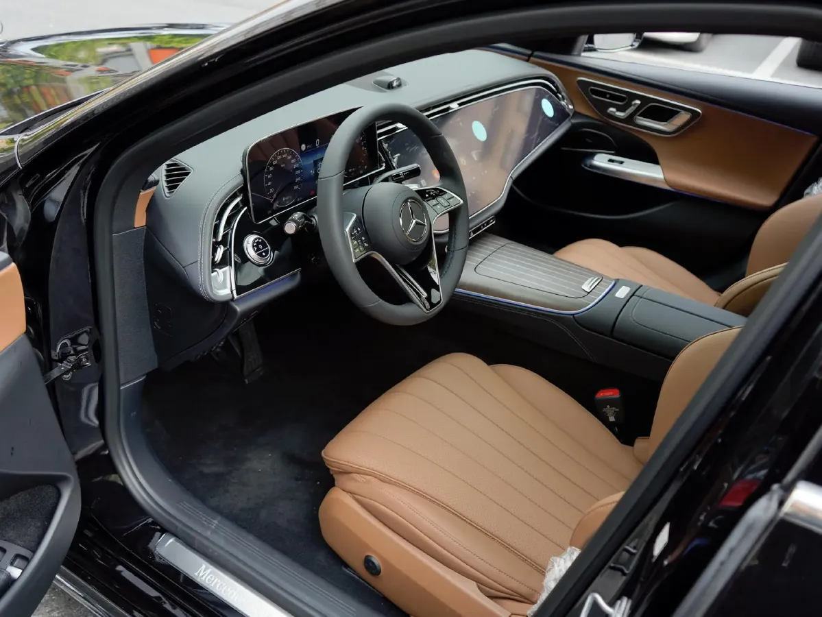 2024 Mercedes-Benz E Class 2.0T 204HP L4 9AT PHEV 25.4KWH,autocango,china used car exporter,china ev exporter,chinese used car exporter,chinese used ev exporter