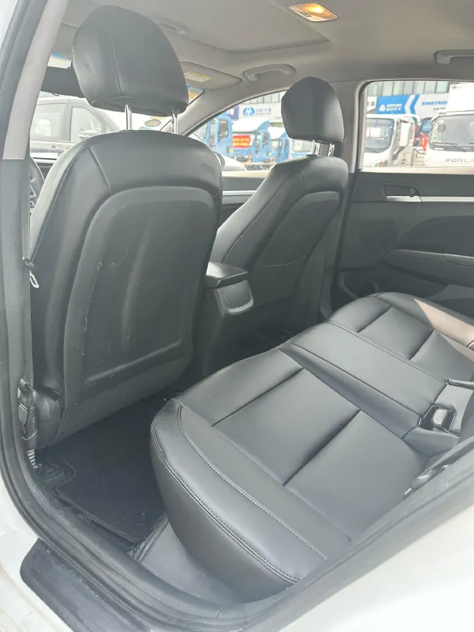 2016 Hyundai Elantra 1.6L 130HP L4 6AT,autocango,china used car exporter,china ev exporter,chinese used car exporter,chinese used ev exporter