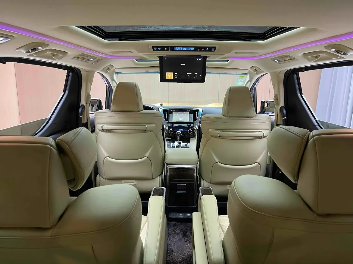 2018 Toyota Alphard 3.5L 301HP V6 8AT,autocango,china used car exporter,china ev exporter,chinese used car exporter,chinese used ev exporter