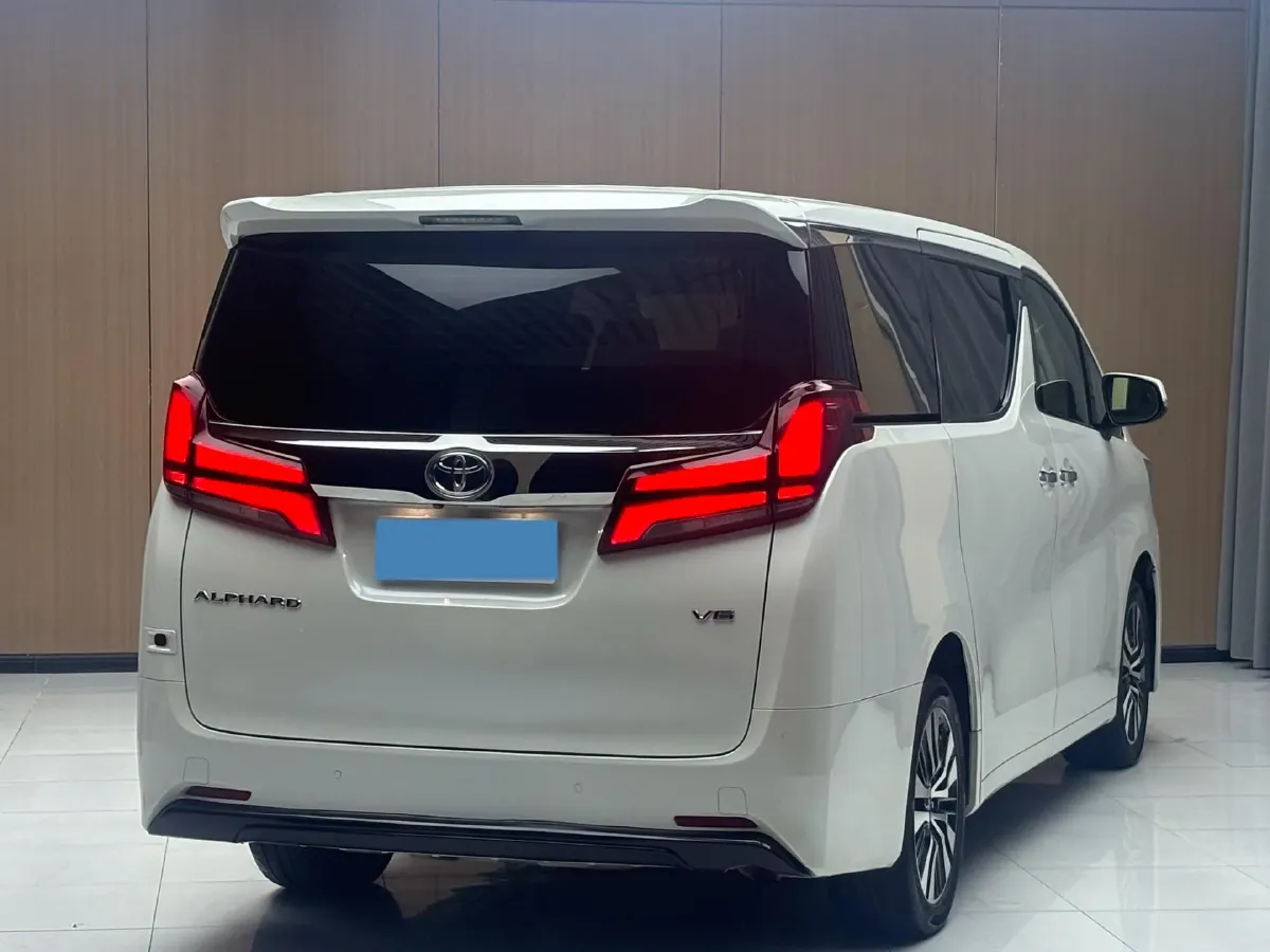 2018 Toyota Alphard 3.5L 301HP V6 8AT,autocango,china used car exporter,china ev exporter,chinese used car exporter,chinese used ev exporter