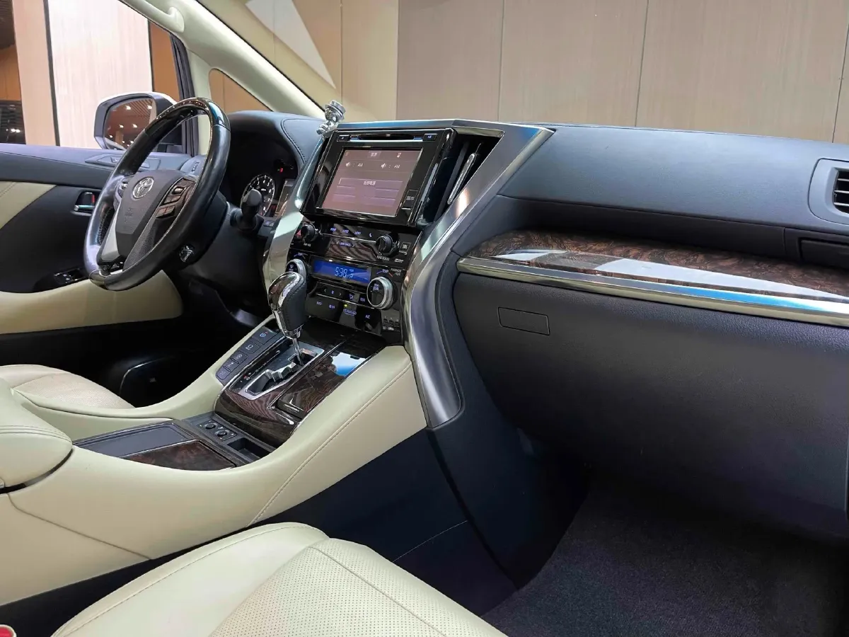 2018 Toyota Alphard 3.5L 301HP V6 8AT,autocango,china used car exporter,china ev exporter,chinese used car exporter,chinese used ev exporter