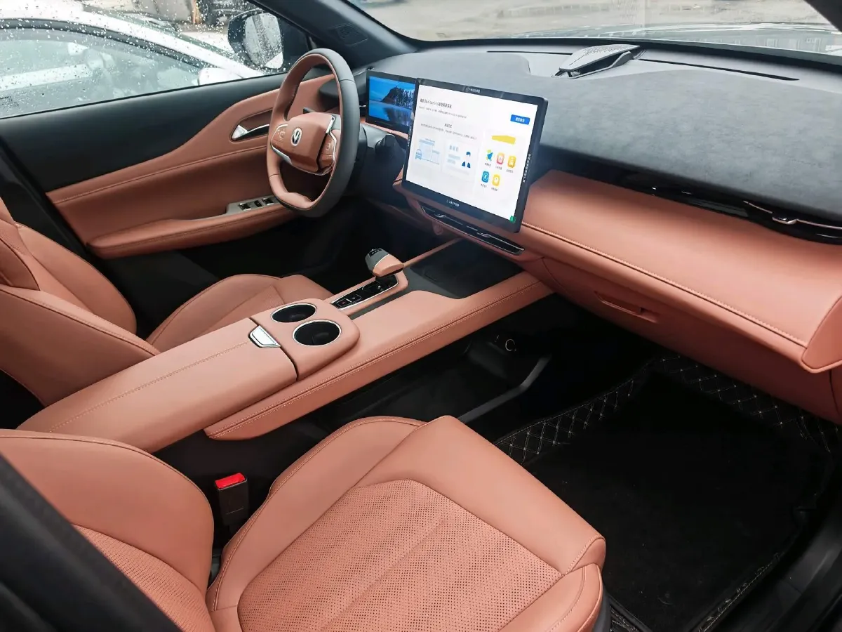 2025 ChangAn UNI-Z 1.5L 98HP L4 E-CVT PHEV,autocango,china used car exporter,china ev exporter,chinese used car exporter,chinese used ev exporter